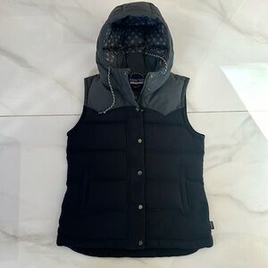Patagonia Bivy Hooded Vest Size Medium EUC